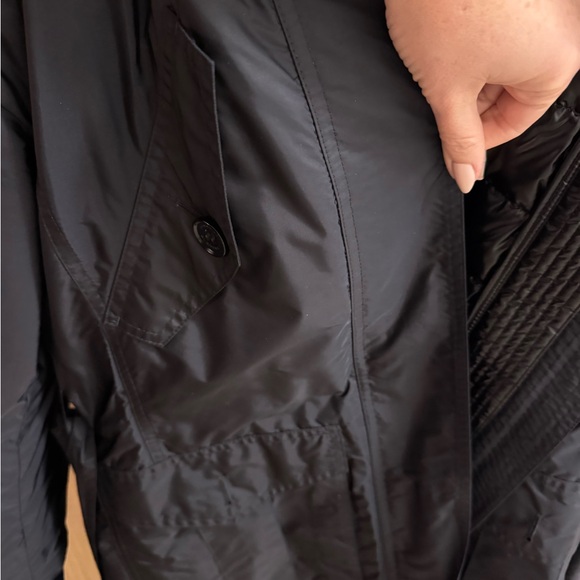 Burberry Winter puffer Jacket and Trench coat in one jacket! - Picture 11 of 16